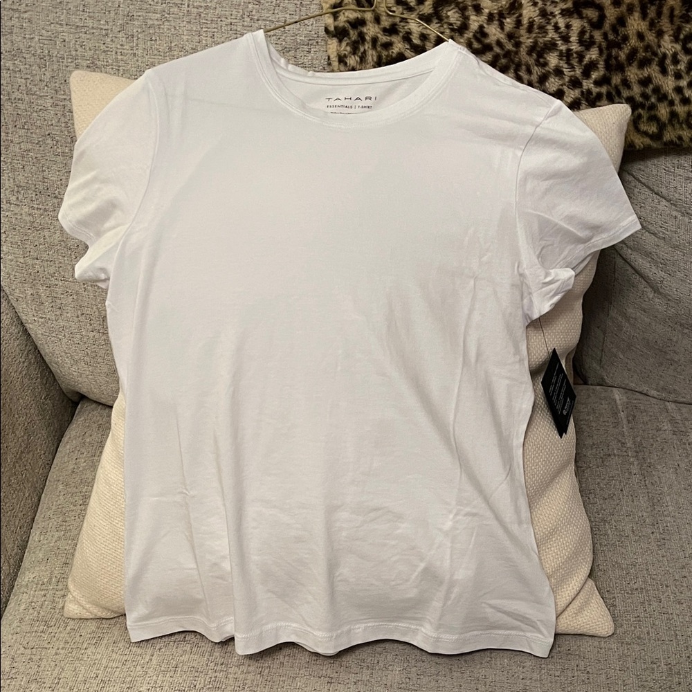 NWT NEW Tahari ASL Women's White Short Sleeve Tee